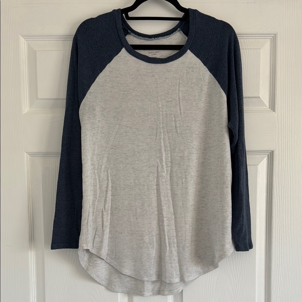 Men’s Blue and Gray Long Sleeve Top